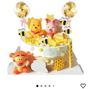 Disney Winnie the Pooh Cake Topper Set